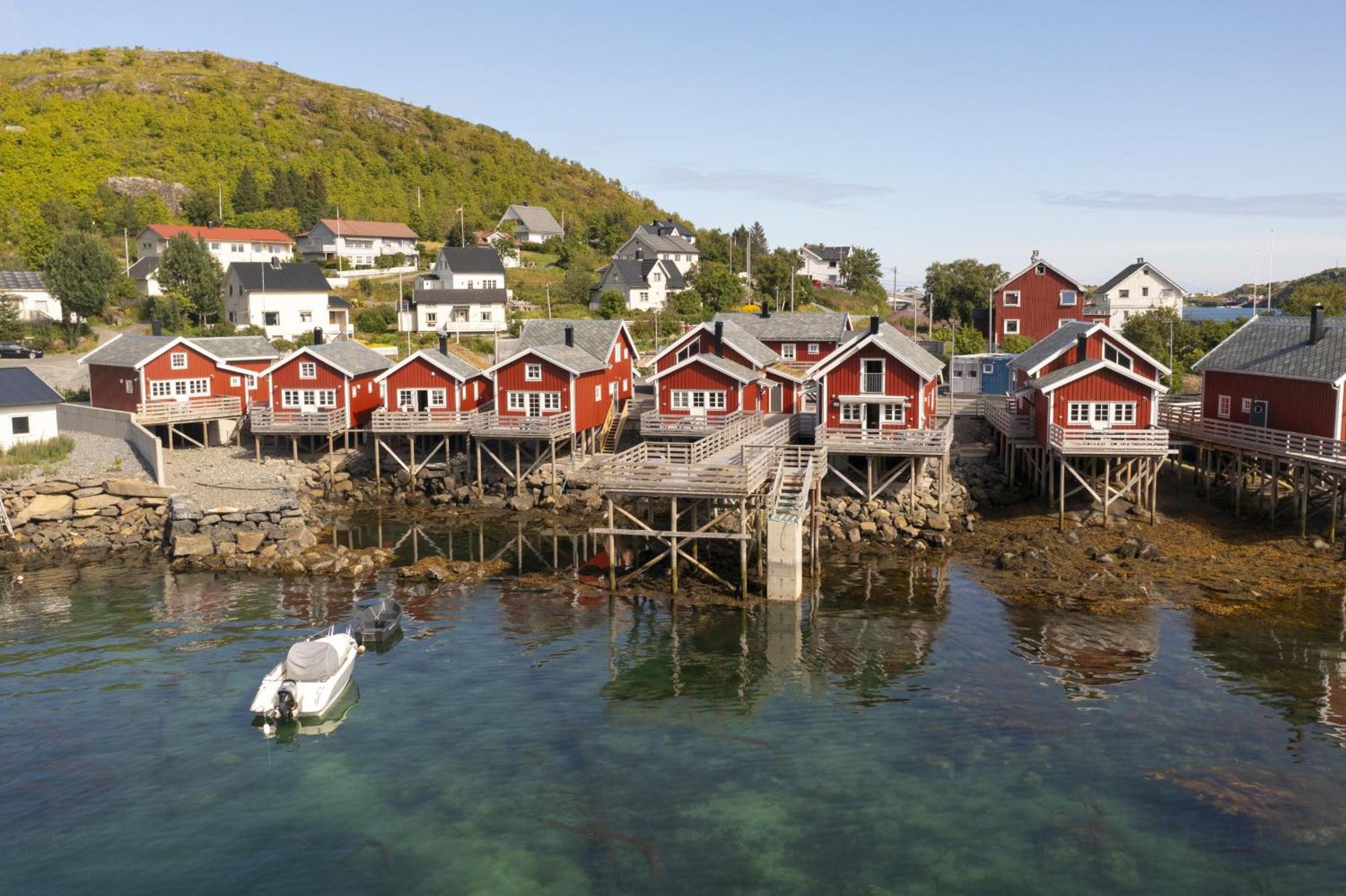 Reine Rorbu, Amaliebua Villa Exterior photo